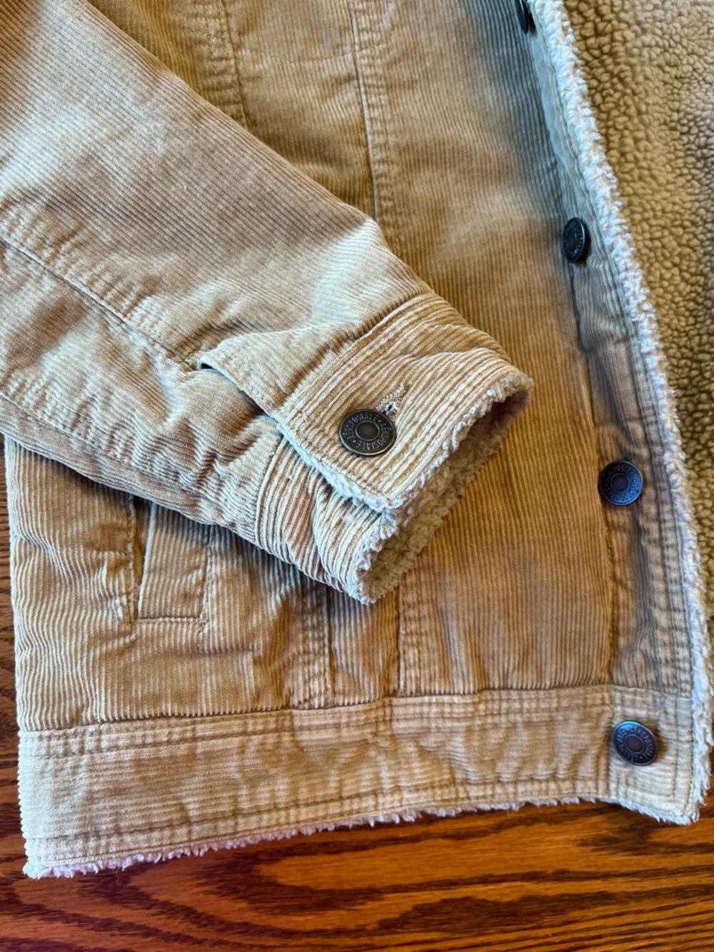 Aeropostale Corduroy Sherpa-Lined Trucker Jacket in Camel Size L - Picture 4 of 10
